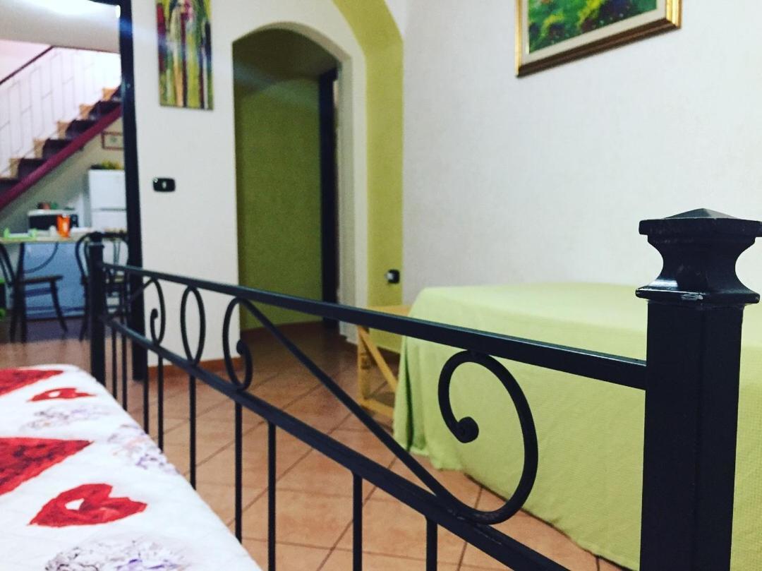 Il Normanno B&B Mileto Bagian luar foto