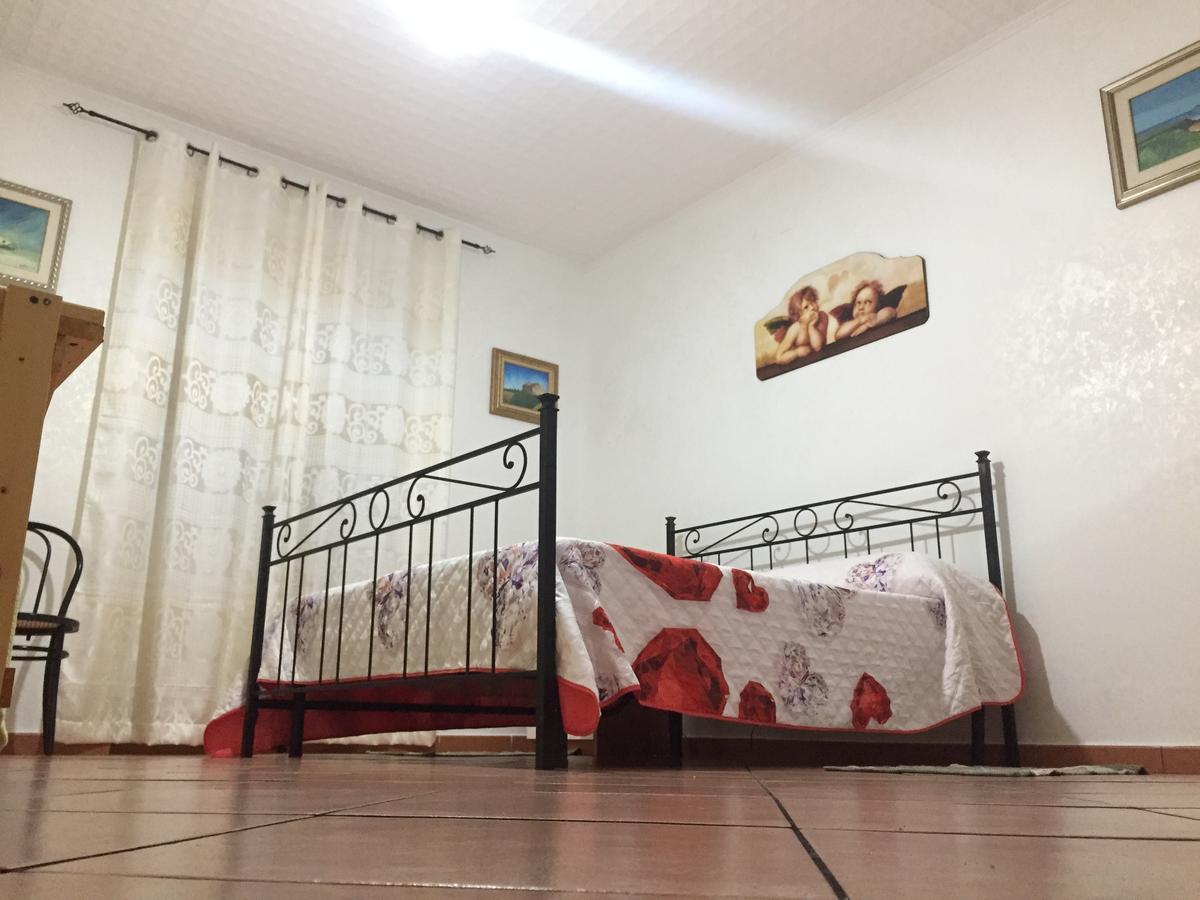 Il Normanno B&B Mileto Bagian luar foto