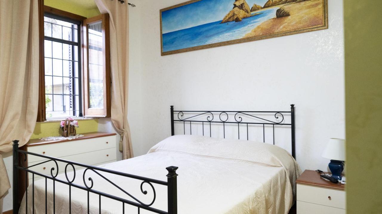 Il Normanno B&B Mileto Bagian luar foto